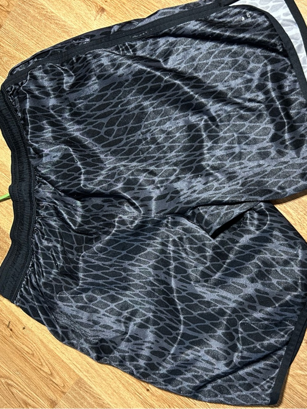 And1 Basketball Shorts - Picture 3 of 4